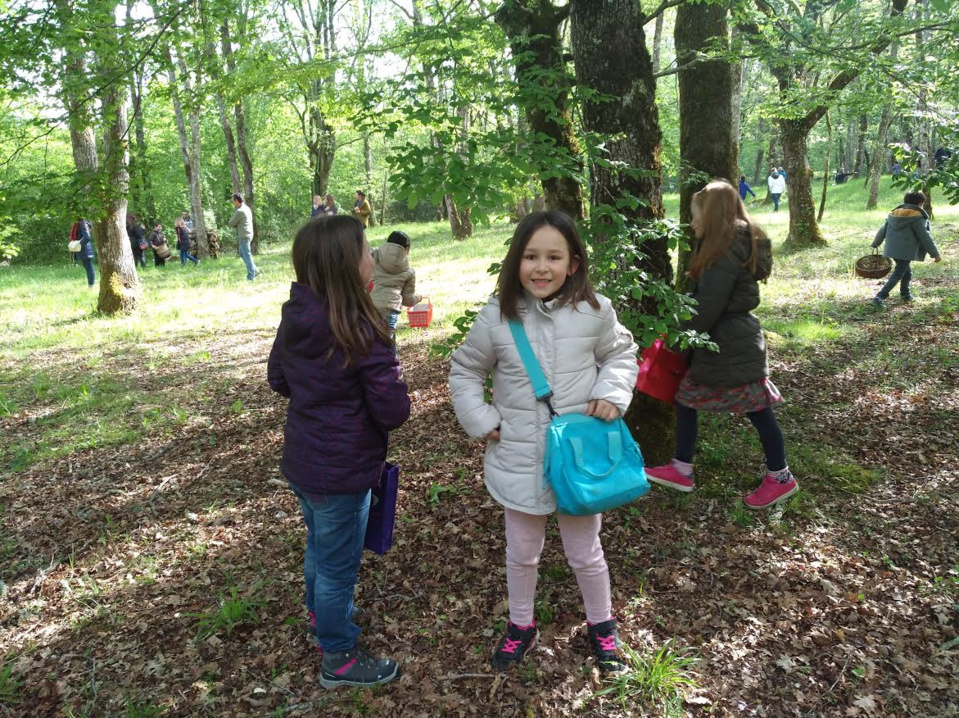 Chasse aux oeufs au gouffre de la Fage le 16 Avril 2017. Chasse aux oeufs au gouffre de la Fage le 16 Avril 2017.